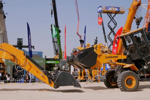 FAIM-Cylindrical-Holographic-Solutions2