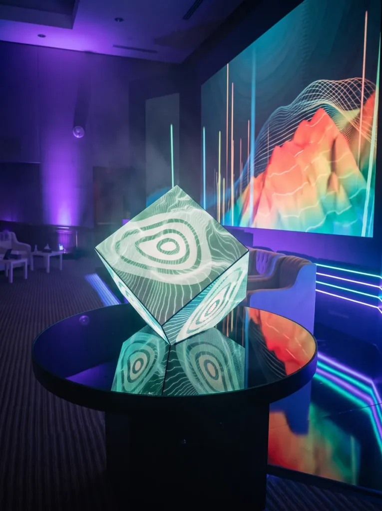 An LED cube reveal for a launch experience by FAIM